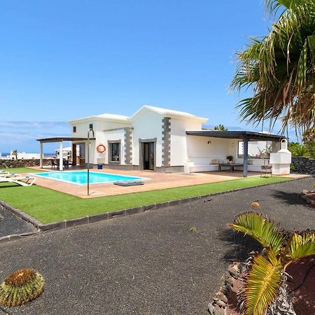 Villa Los Dragos Playa Blanca  Exterior foto