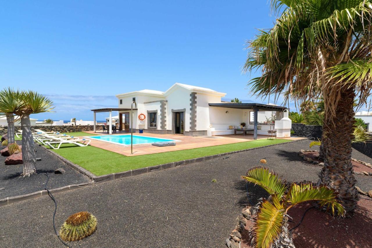 Villa Los Dragos Playa Blanca  Exterior foto