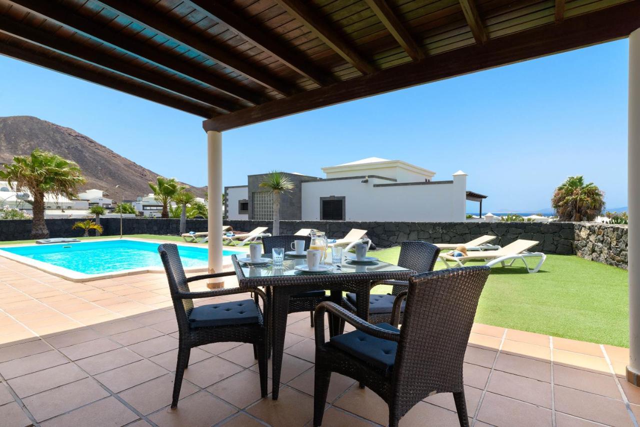 Villa Los Dragos Playa Blanca  Exterior foto